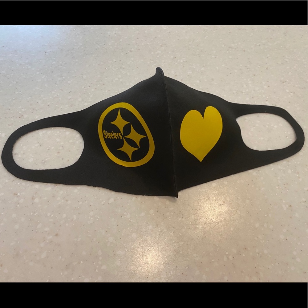 FACE MASK “ STEELERS/ HEART” 💛
